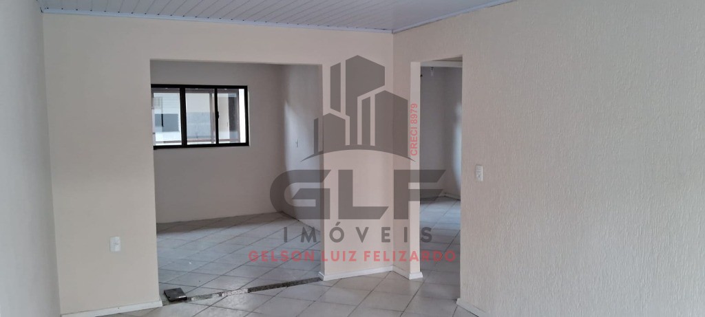 Casa a venda em Itapema/SC com 160m² área privativa sendo 2 dormitórios, 1 vaga de garagem, casa bem localizada