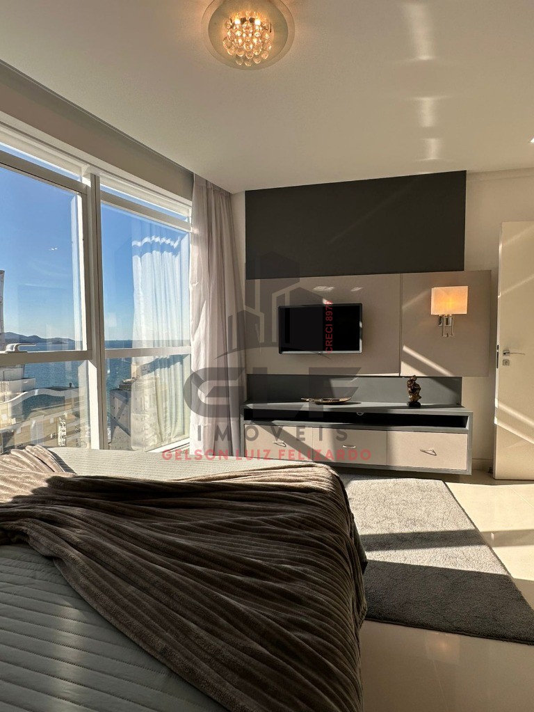 Apartamento de Luxo em Itapema/SC bairro Meia Praia, 4 suítes sendo 01 suíte máster com hidromassagem vista mar e 3 Vagas de garagem, Lazer Completo