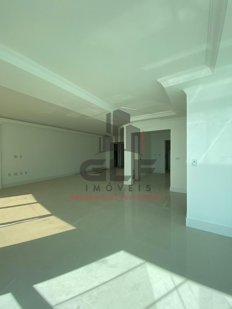 Apartamento Pronto para morar em Itapema/SC bairro Meia Praia, com 169m² área privativa sendo 4 suítes, 3 vagas de garagem, área de lazer completa