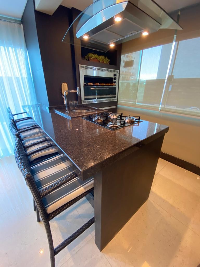 Apartamento Pronto para morar em Balneário Camboriú/SC com 160m² de área privativa sendo 3 suítes 3 vagas de garagem