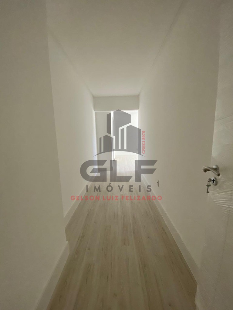 Apartamento Pronto para morar em Itapema/SC bairro Meia Praia, com 169m² área privativa sendo 4 suítes, 3 vagas de garagem, área de lazer completa