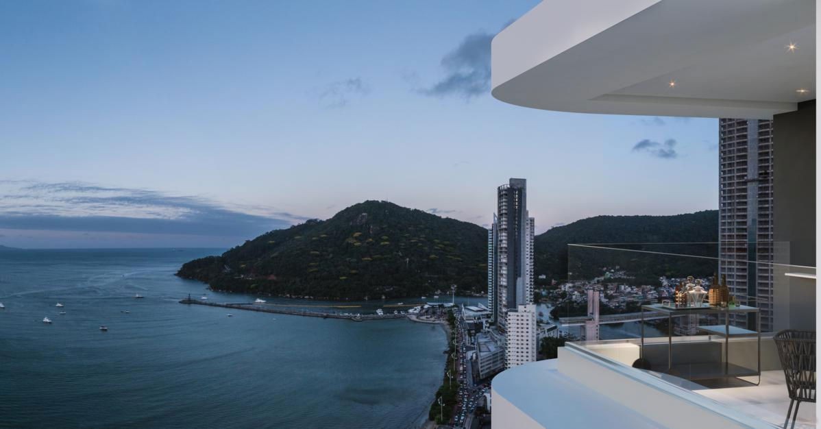 Apartamento em Construção em Balneário Camboriú/SC com 194,25m² de área privativa sendo 4 suítes, 3 vagas de garagem, área de lazer completa