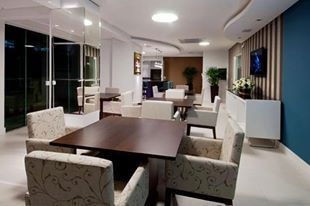 Sala comercial na cidade de Balneário Camboriú/SC no bairro Centro, com 109m² e 1 Vaga de Garagem.