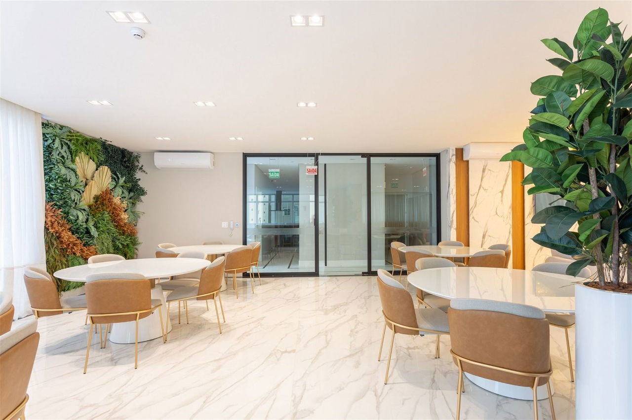 Apartamento Novo e Pronto para Morar em Itapema/SC no bairro Andorinha, a 480m do mar, com 137m², 3 Suítes e 3 Vagas de garagem, com Lazer Completo.