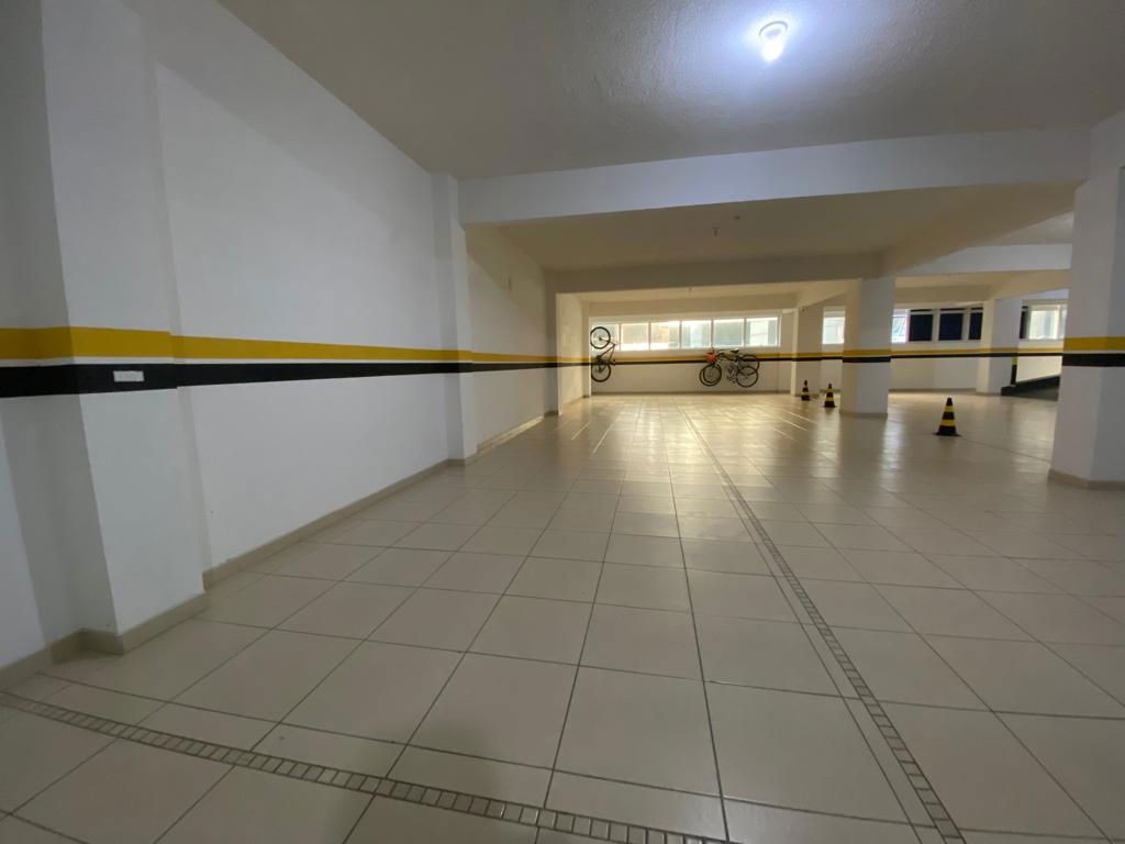 Venda de Apartamento Pronto de Luxo na Meia Praia, Itapema-SC: 4 Quartos, 3 Suítes, 4 Banheiros, 3 Vagas de Garagem!