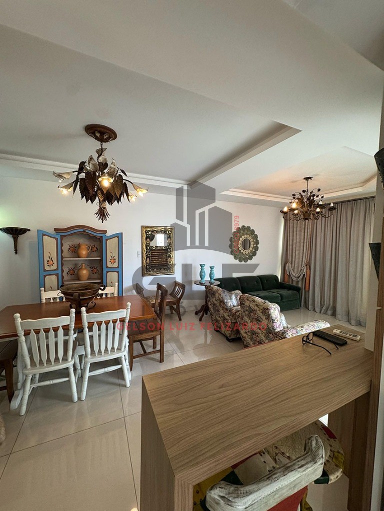 Apartamento de Alto Padrão na cidade de Itapema/SC, no bairro Meia Praia, com 3 Suítes e 2 Vagas de Garagem. Localização Privilegiada.