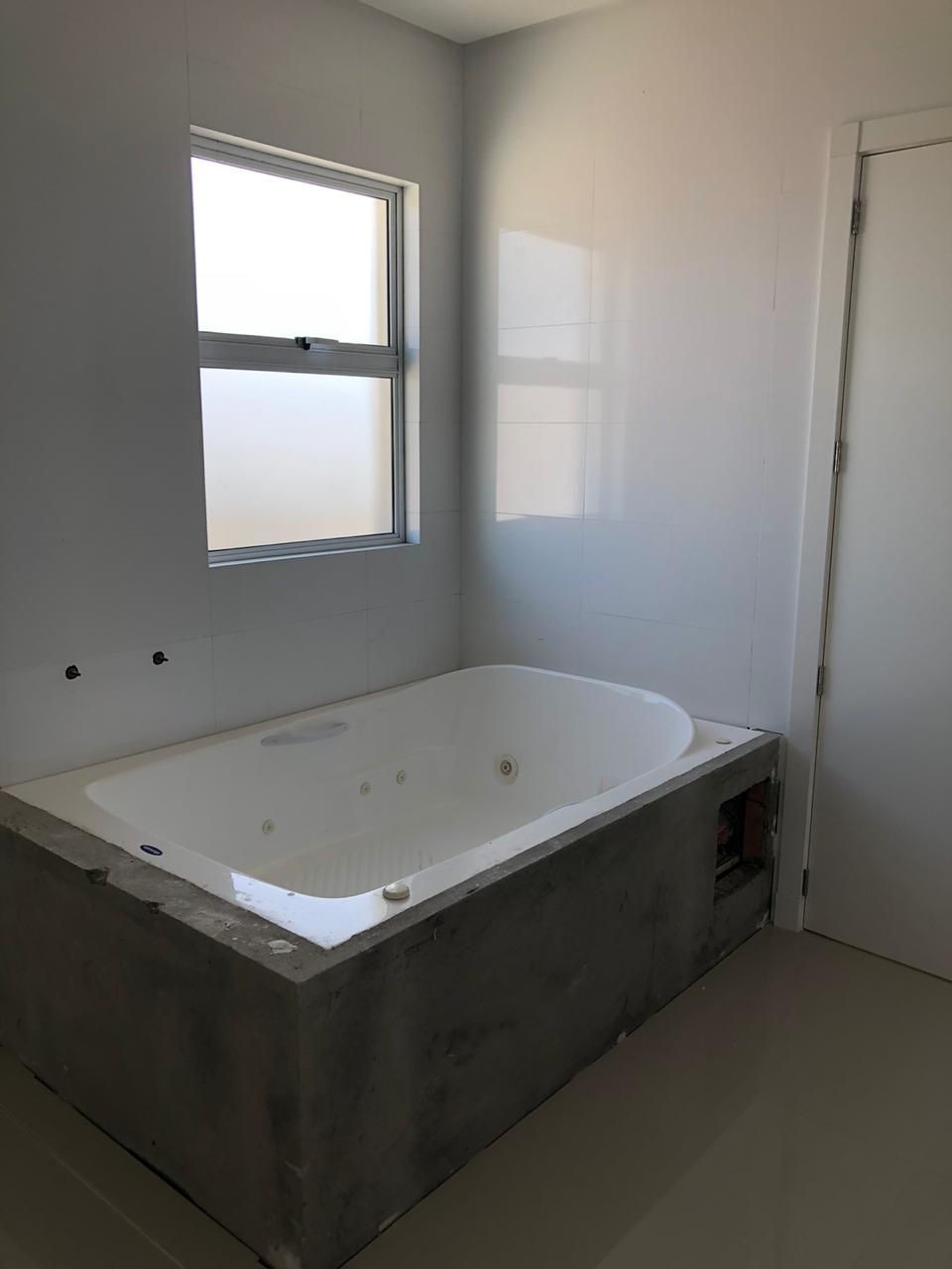 Apartamento Pronto em Itapema/SC bairro Meia Praia, com 417,09m² área privativa não perca essa oportunidade