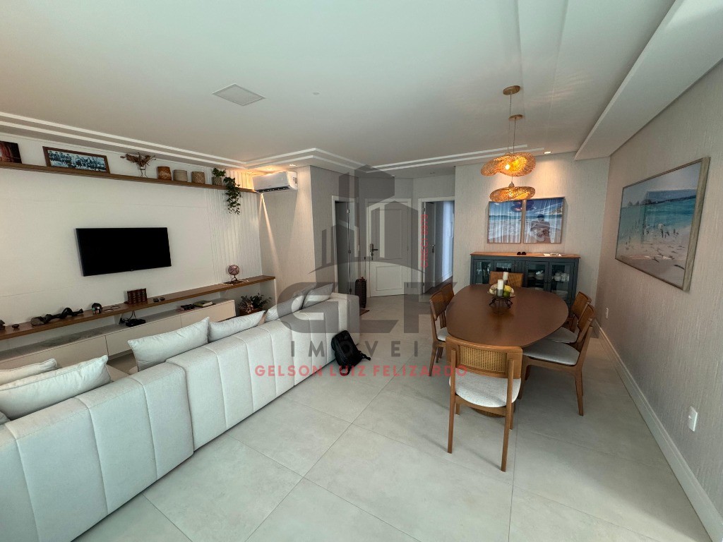 Apartamento de Alto Padrão na cidade de Itapema/SC, no bairro Meia Praia, com 4 Suítes sendo 01 máster com hidromassagem e 3 Vagas de Garagem.