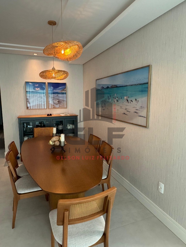 Apartamento de Alto Padrão na cidade de Itapema/SC, no bairro Meia Praia, com 4 Suítes sendo 01 máster com hidromassagem e 3 Vagas de Garagem.