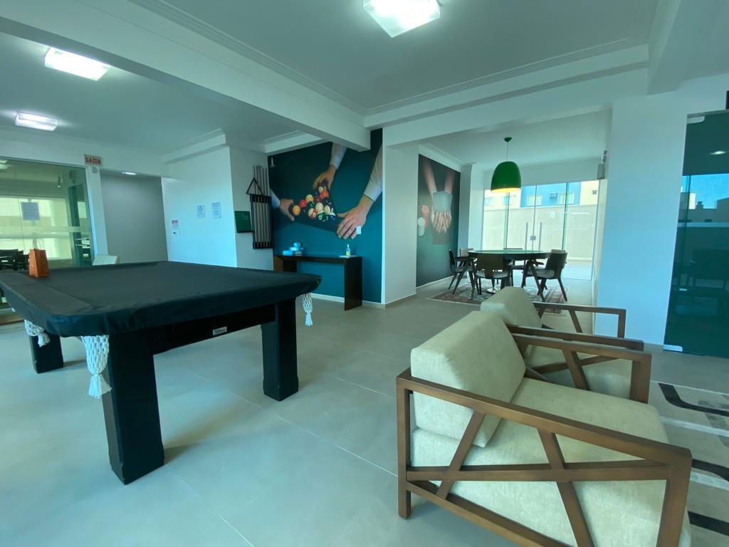 Venda de Apartamento Pronto de Luxo na Meia Praia, Itapema-SC: 4 Quartos, 3 Suítes, 4 Banheiros, 3 Vagas de Garagem!
