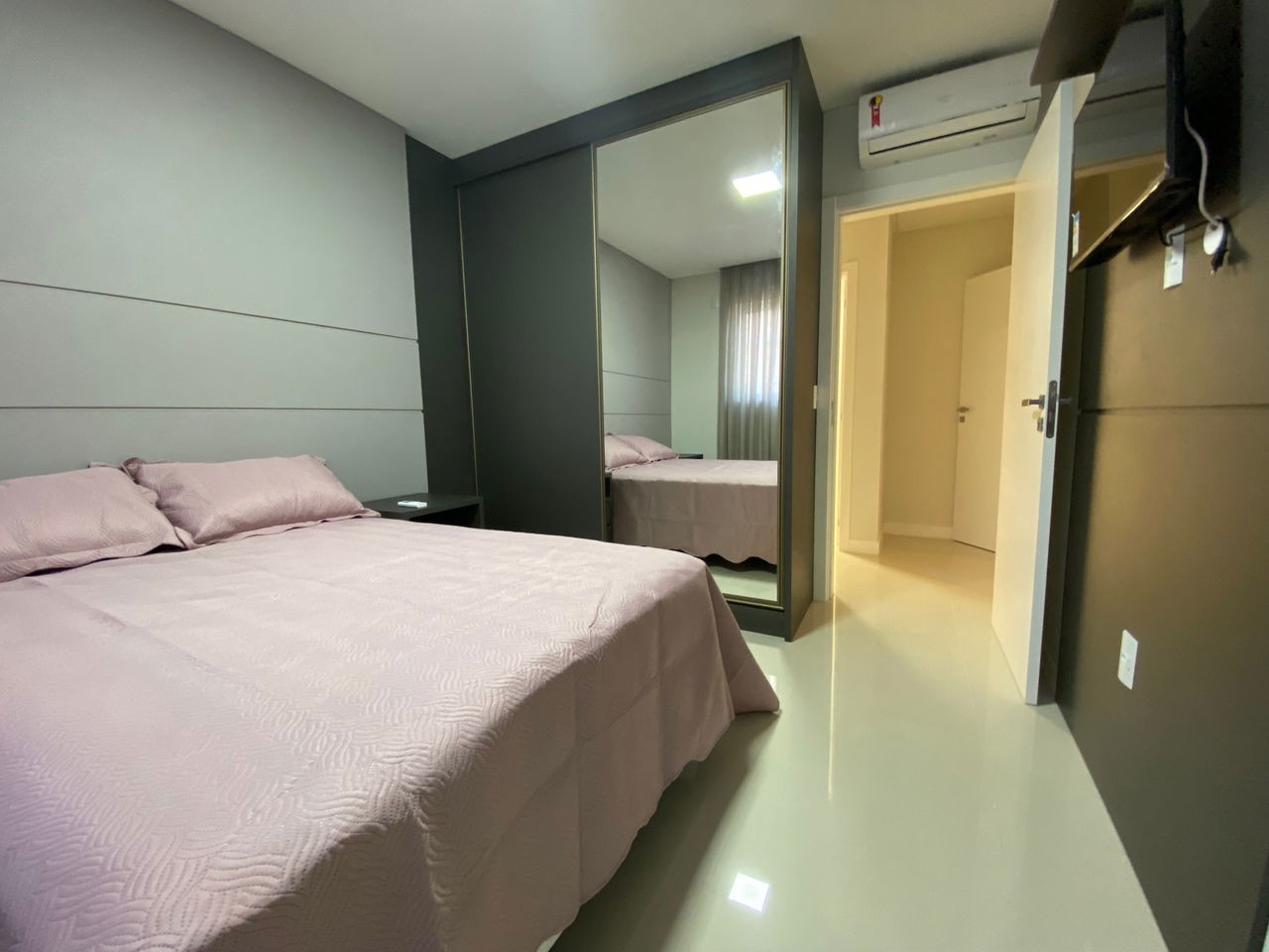 Apartamento Pronto em Itapema/SC bairro Meia Praia, com 142m² área privativa, não perca essa oportunidade