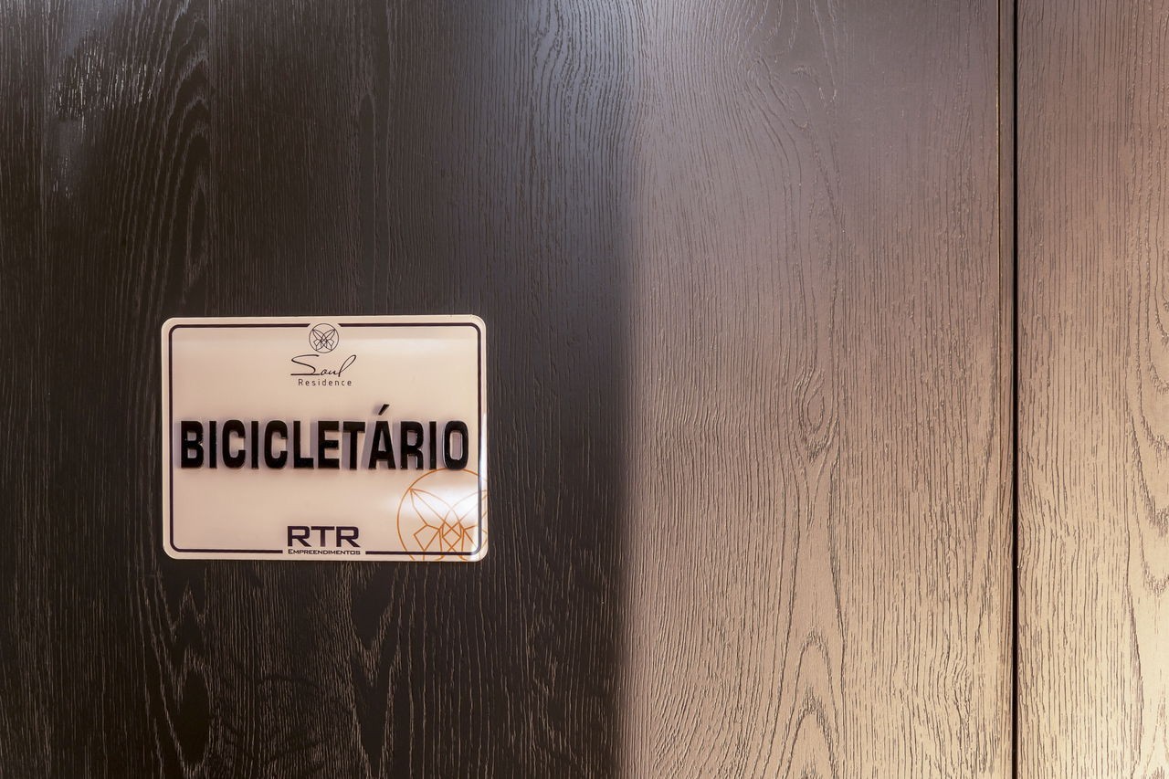 Apartamento Pronto para morar em Bombinhas/SC com 97m² área privativa sendo 2 suítes, 1 vaga de garagem,