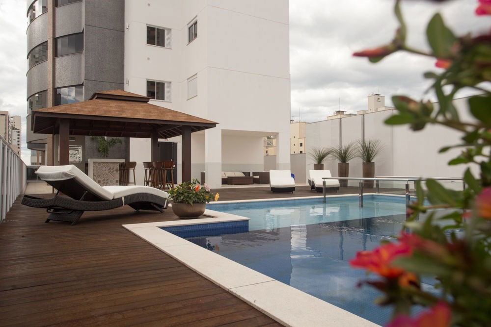 Apartamento de luxo Pronto na cidade de Balneário Camboriú/SC, no bairro Centro, com 4 Suítes e 3 Vagas de Garagem. Localização Privilegiada.