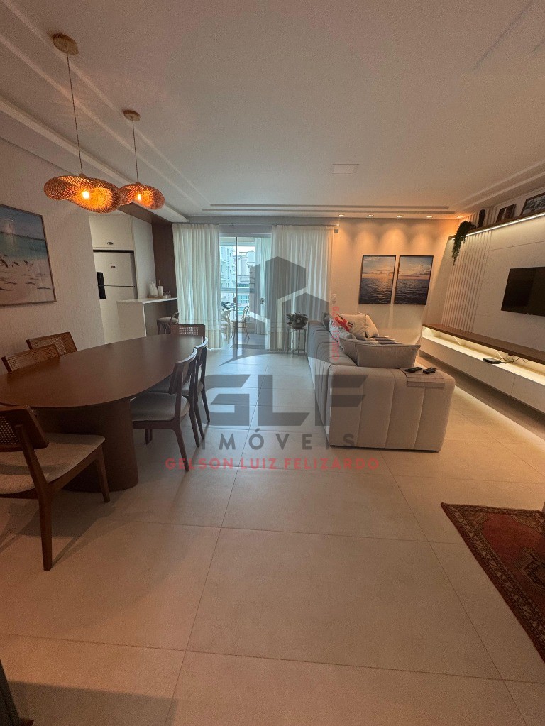 Apartamento de Alto Padrão na cidade de Itapema/SC, no bairro Meia Praia, com 4 Suítes sendo 01 máster com hidromassagem e 3 Vagas de Garagem.
