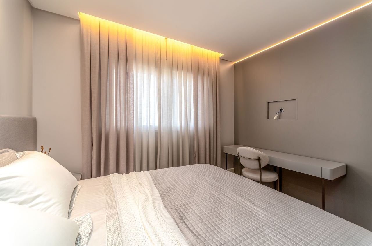 Luxuoso apartamento pronto à venda no Centro de Balneário Camboriú-SC: 4 quartos, 4 suítes, 4 banheiros, 4 vagas de garagem, 233m².