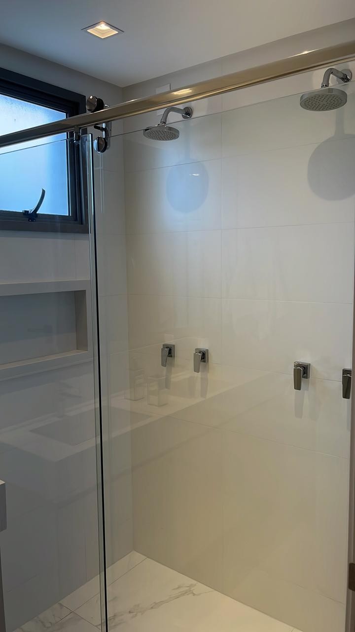 Apartamento Pronto em Itapema/SC bairro Morretes com 197,50m² de área privativa, não perca essa oportunidade