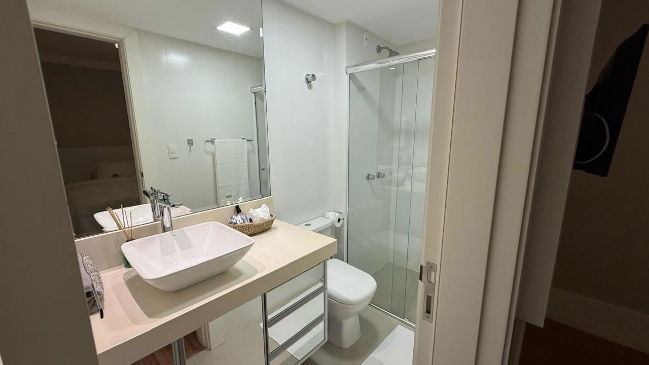 Apartamento Pronto Para morar em Balneário Camboriú/SC com 300m² área privativa sendo 4 suítes, 5 vagas de garagem, lazer completo