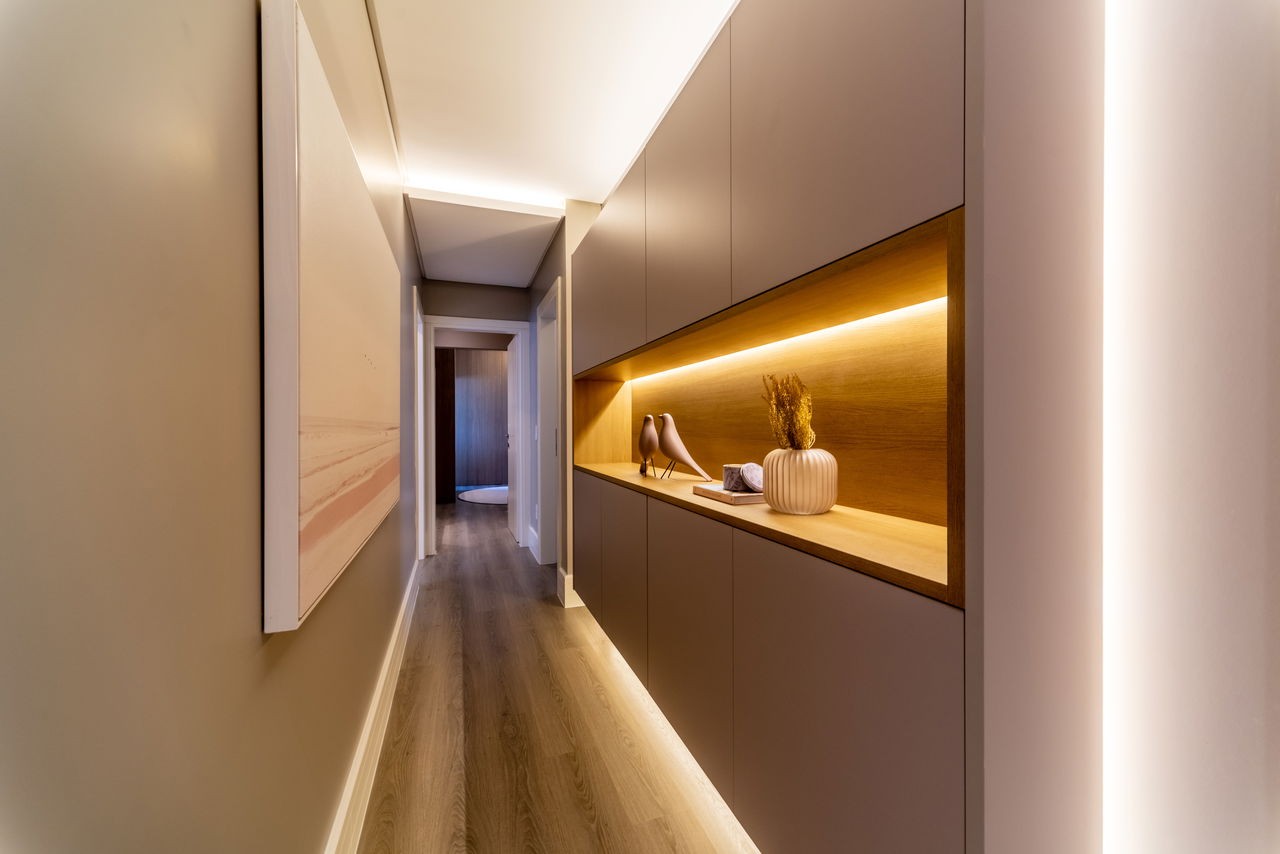 Luxuoso apartamento pronto à venda no Centro de Balneário Camboriú-SC: 4 quartos, 4 suítes, 4 banheiros, 4 vagas de garagem, 233m².