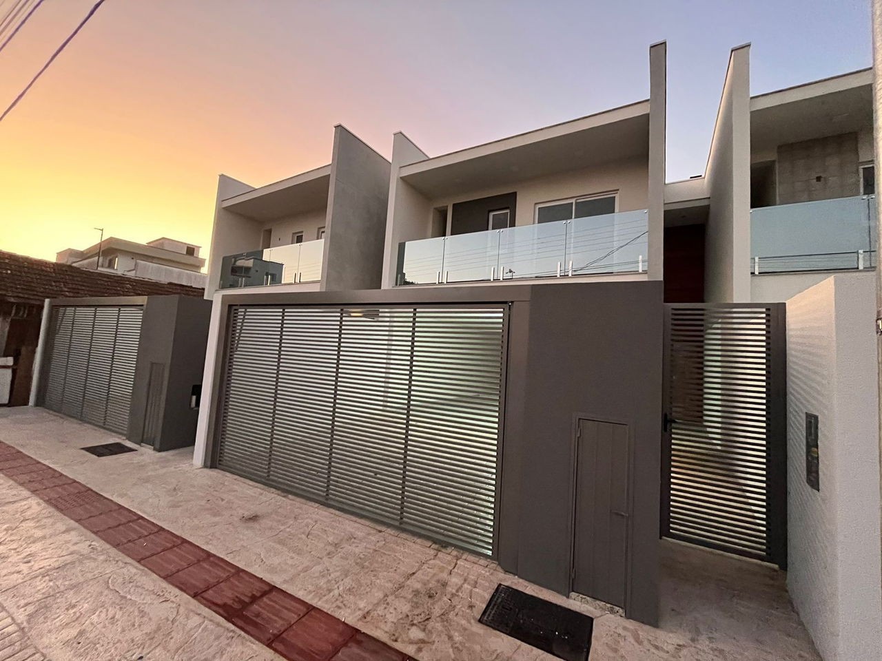 Casa em itajai/sc pronta, com 163m² área privativa, não perc