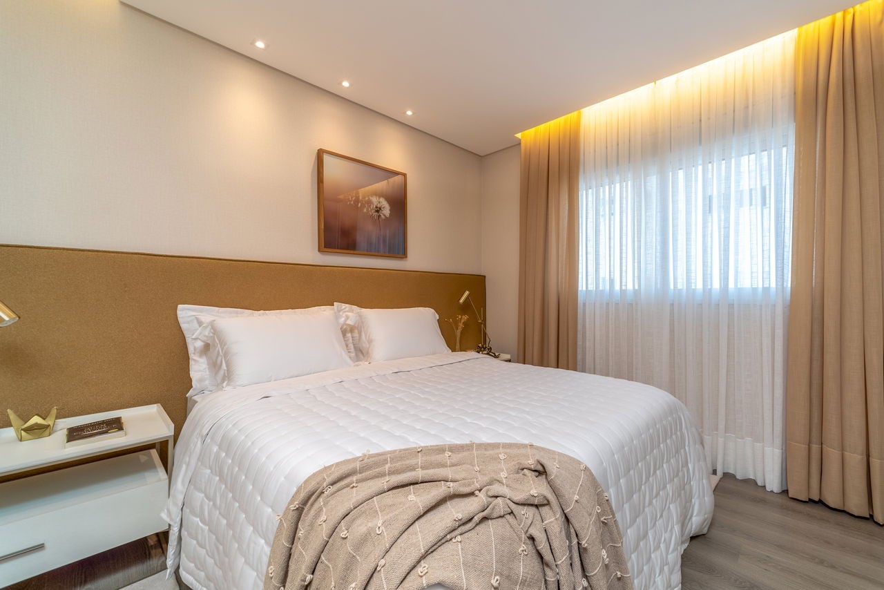 Luxuoso apartamento pronto à venda no Centro de Balneário Camboriú-SC: 4 quartos, 4 suítes, 4 banheiros, 4 vagas de garagem, 233m².