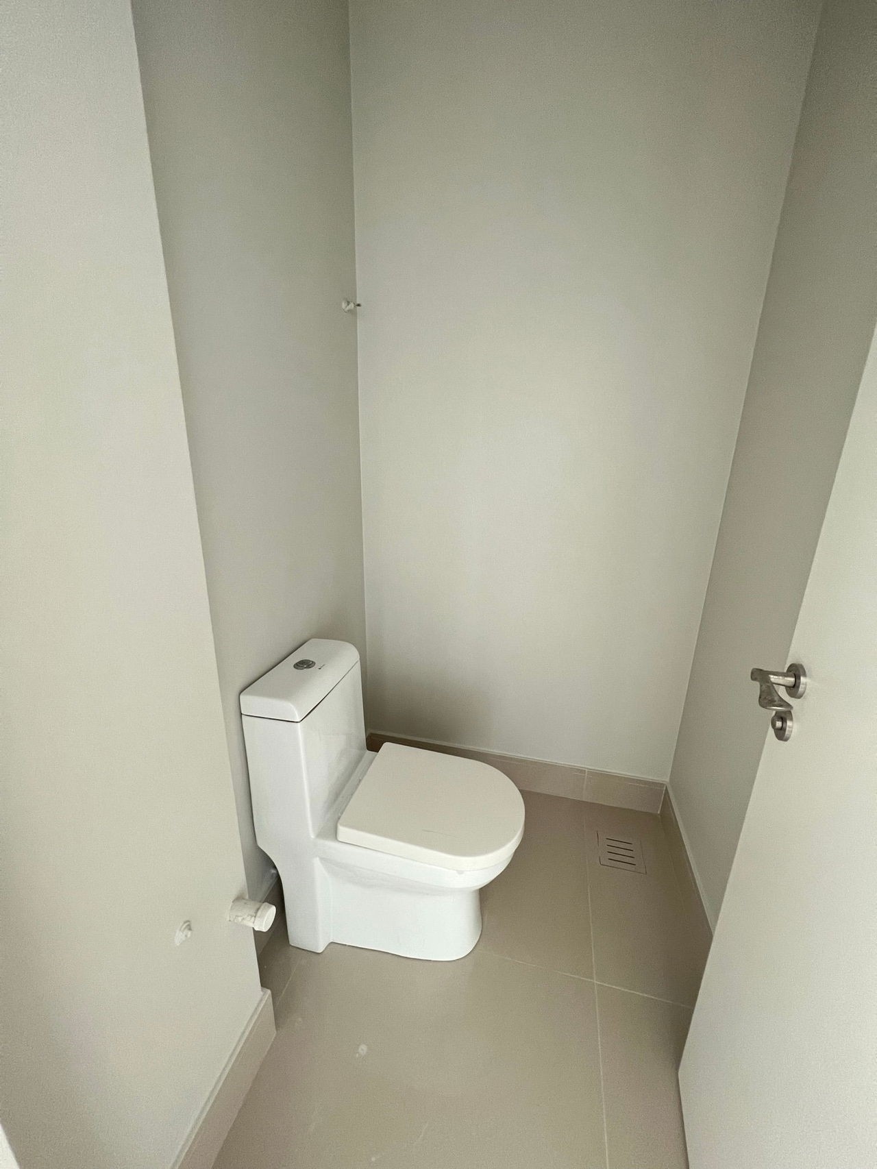 Apartamento Novo e Pronto para morar na cidade de Itapema/SC no bairro Morretes, com 2 Suítes e 1 Vaga de garagem, com Lazer Completo. Bem localizado.
