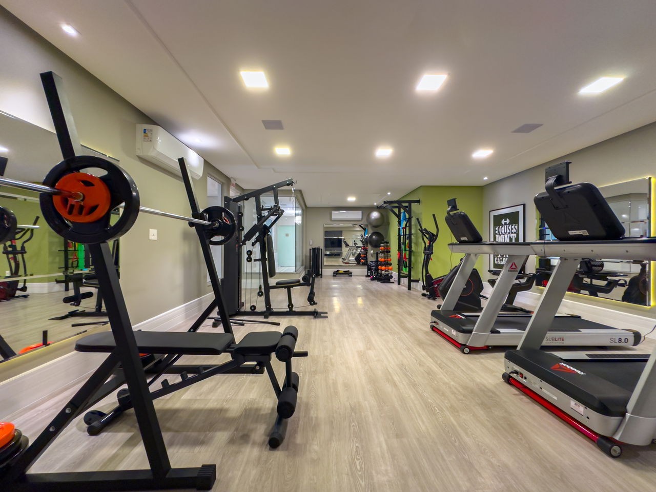 Apartamento Pronto para morar em Itapema/SC bairro Morretes, com 182,25m² área privativa sendo 4 suítes, 3 vagas de garagem, área de lazer completa
