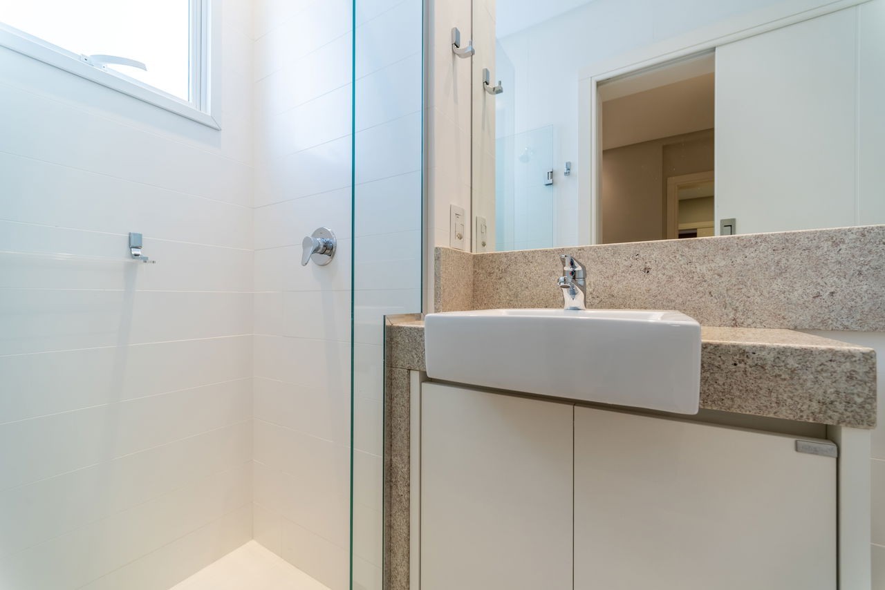 Luxuoso apartamento pronto à venda no Centro de Balneário Camboriú-SC: 4 quartos, 4 suítes, 4 banheiros, 4 vagas de garagem, 233m².