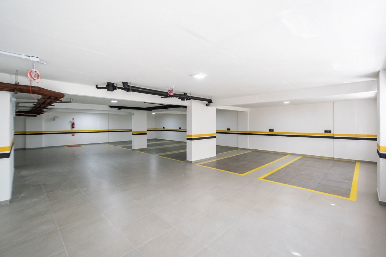 Apartamento de luxo pronto na cidade de Balneário Camboriú/SC, no bairro Centro, com 4 Suítes e 3 Vagas de Garagem. Localização Privilegiada.