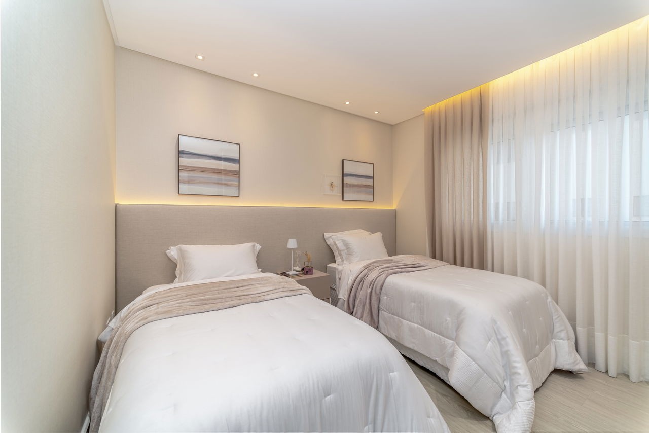Apartamento de luxo pronto no Centro de Balneário Camboriú-SC: 4 quartos, 4 suítes, 5 banheiros, 4 vagas de garagem, 237m²