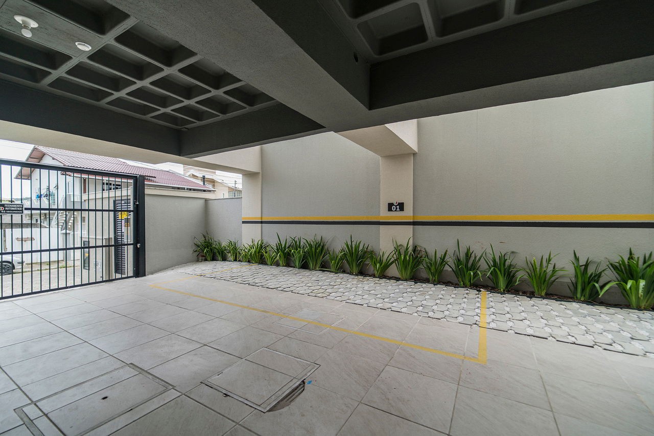 Apartamento Pronto à venda em Bombinhas-SC, Mariscal: 1 quarto, 1 suíte, 1 banheiro, 1 vaga, 72,71 m² de área!