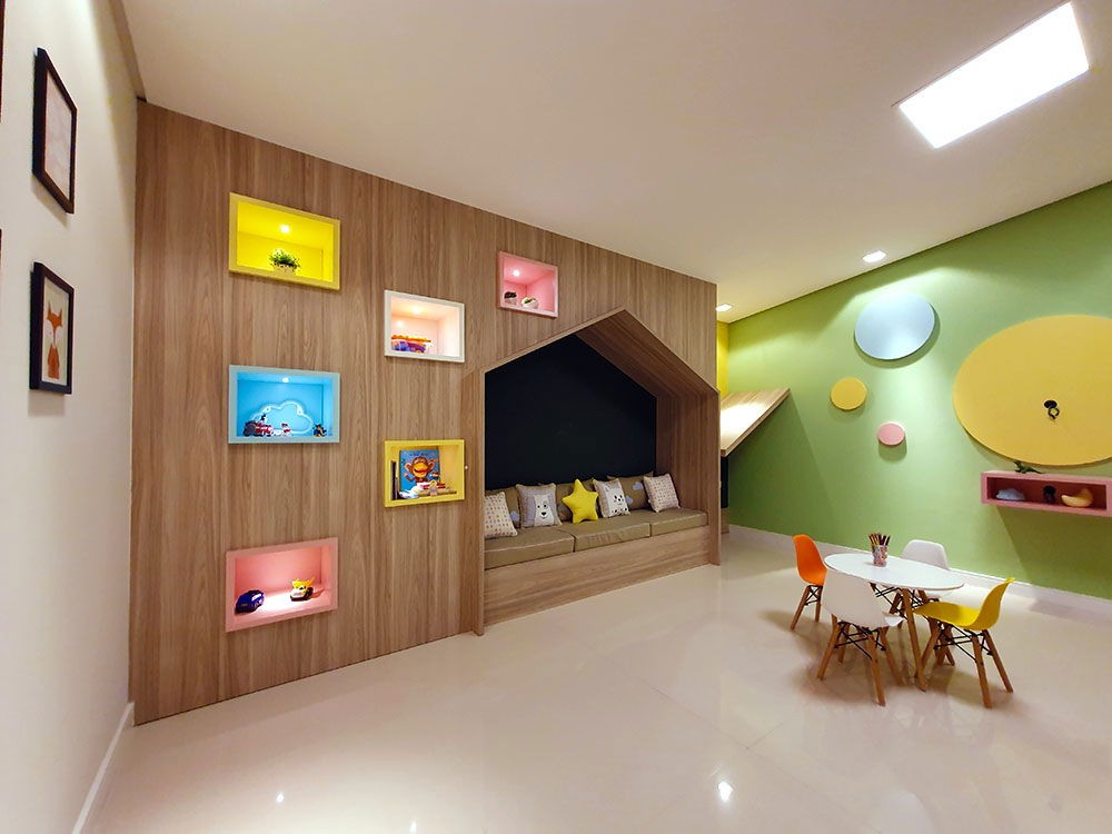 Apartamento de Luxo Pronto no Centro de Balneário Camboriú-SC: 3 suítes, 4 banheiros, 3 vagas de garagem, 145,82m² de área.