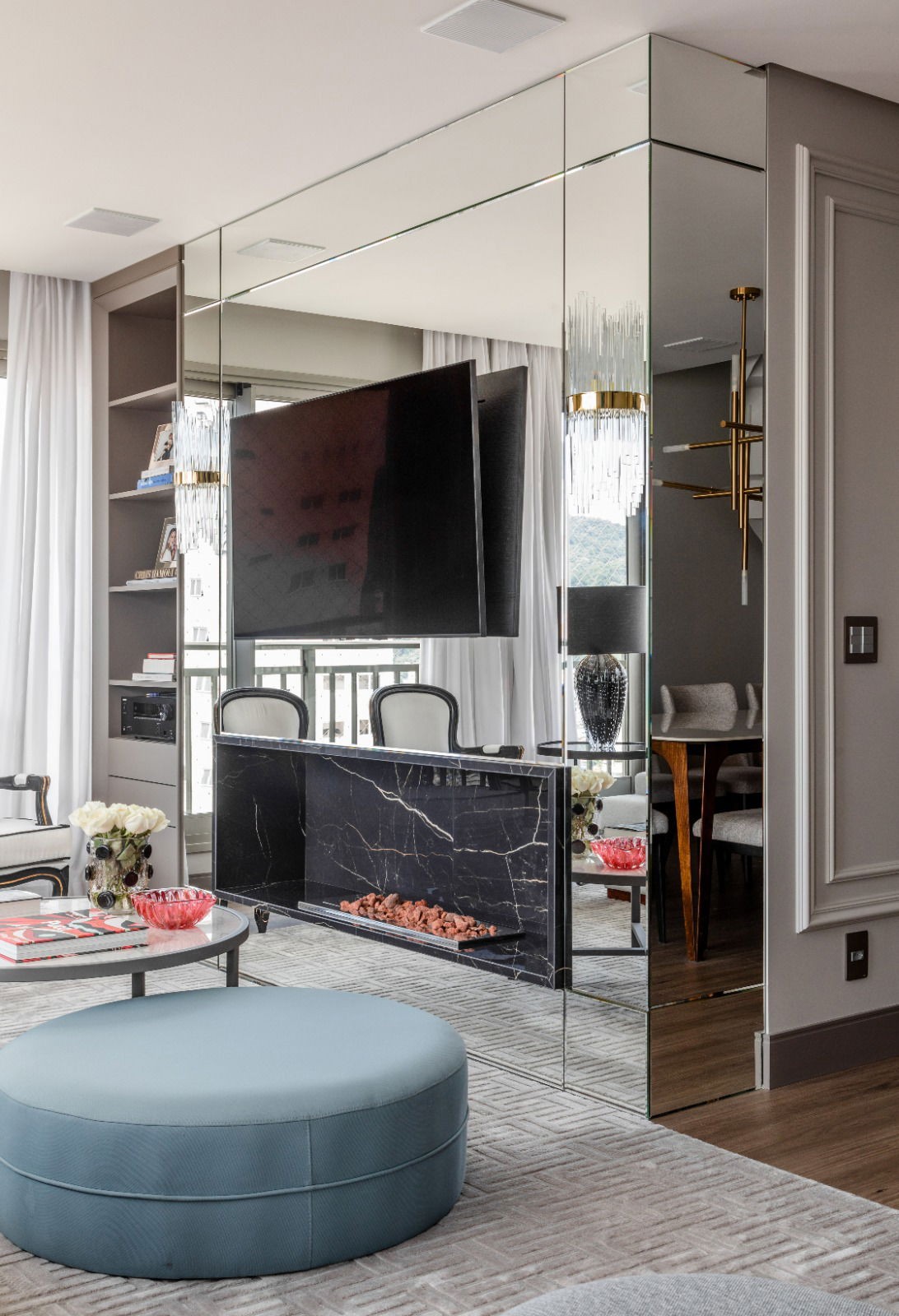 Cobertura de luxo Pronta no coração de Balneário Camboriú-SC, Centro: 3 quartos, 3 suítes, 5 banheiros, 3 vagas, 402,14m².