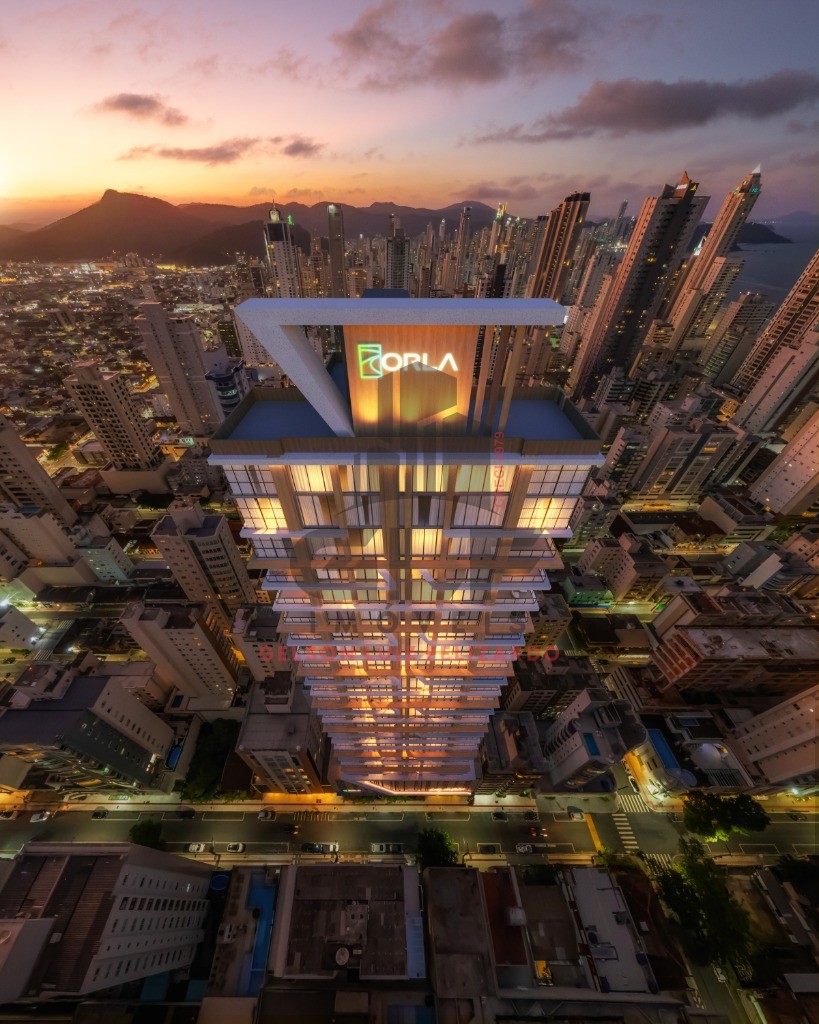 Apartamento em Construção em Balneário Camboriú/SC, com 173,60m² de área privativa sendo área de lazer completa