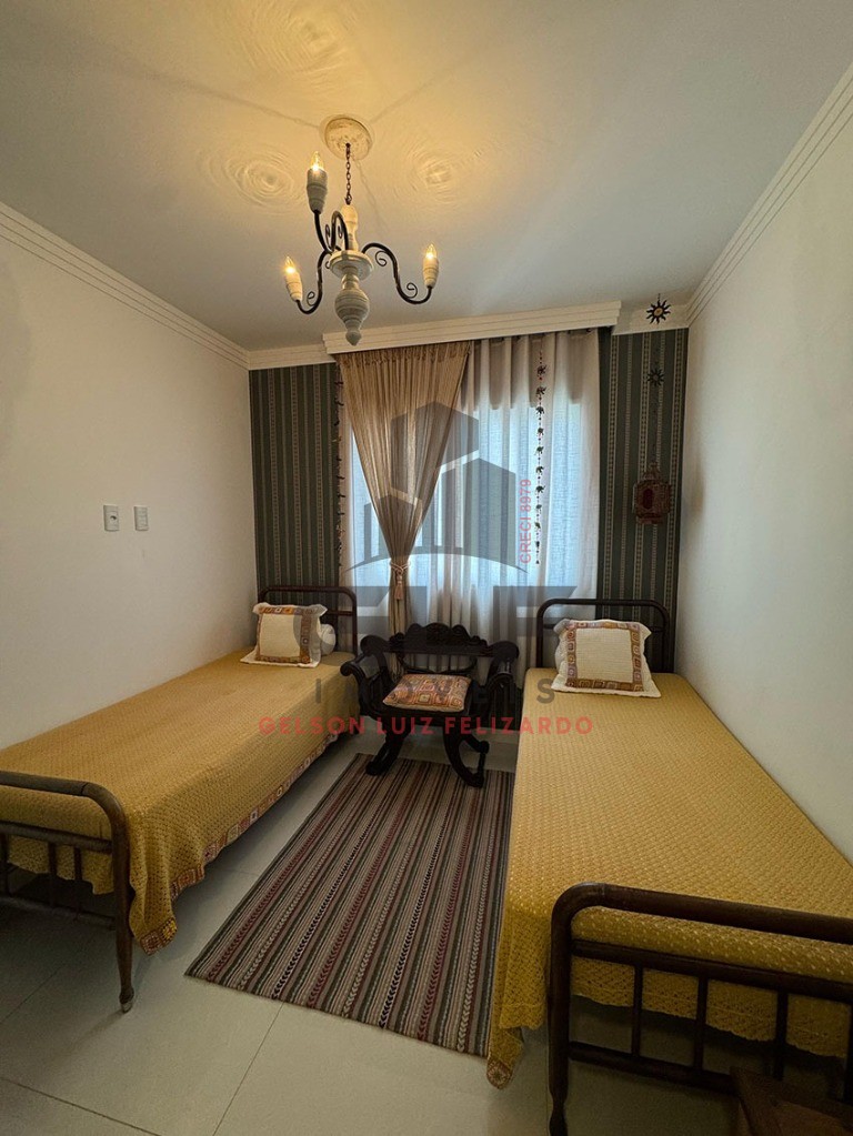 Apartamento de Alto Padrão na cidade de Itapema/SC, no bairro Meia Praia, com 3 Suítes e 2 Vagas de Garagem. Localização Privilegiada.