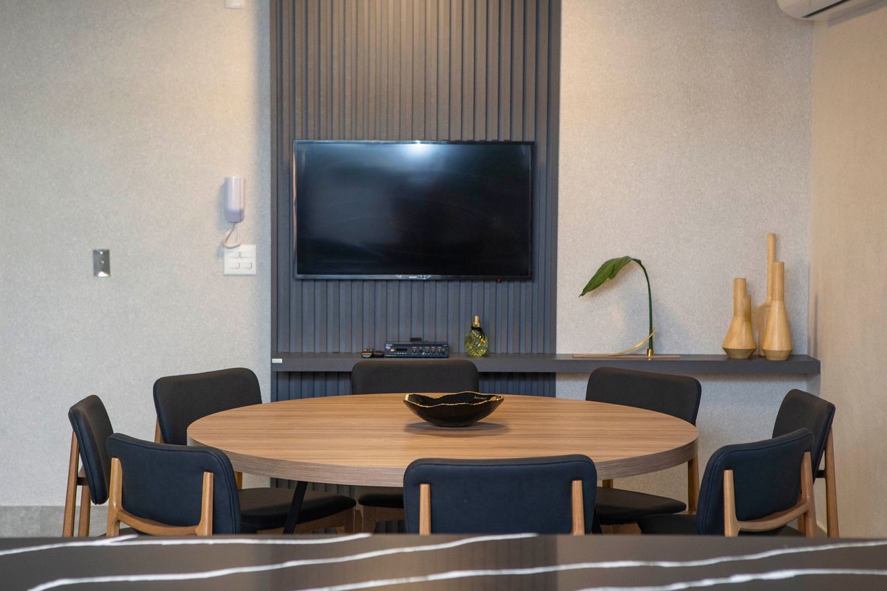 Apartamento de Luxo pronto no Centro de Balneário Camboriú-SC: 03 Quartos, 3 Suítes, 4 Banheiros, 3 Vagas, 135,60m².