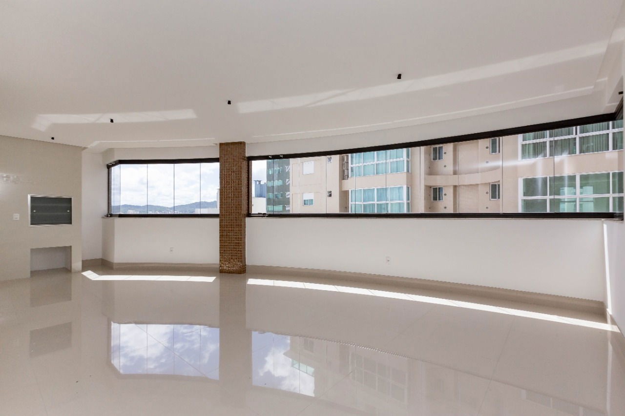 Apartamento de luxo Pronto na cidade de Balneário Camboriú/SC, no bairro Centro, com 4 Suítes e 3 Vagas de Garagem. Localização Privilegiada.