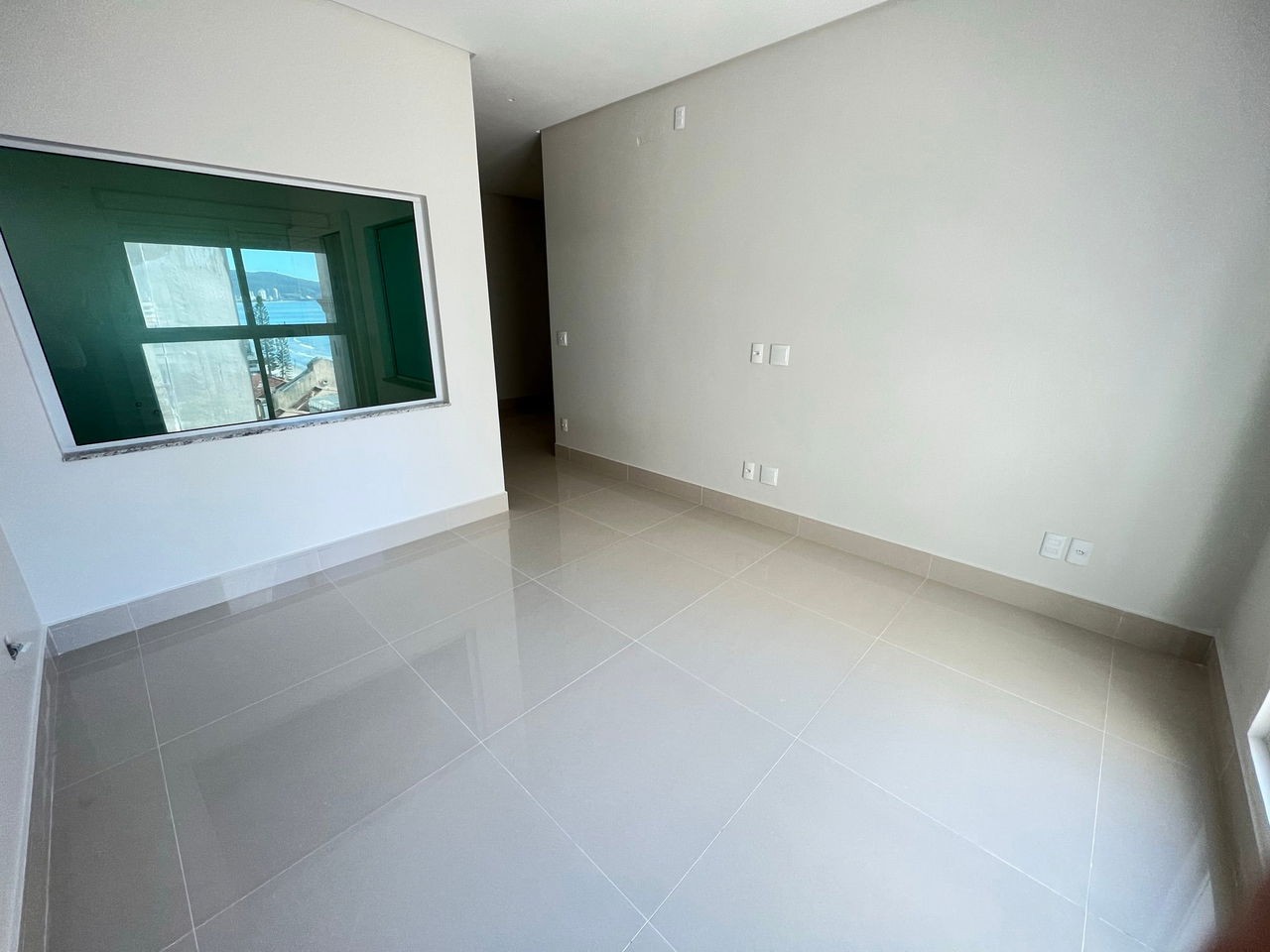 Apartamento Novo e Pronto para morar na cidade de Itapema/SC no bairro Morretes, com 2 Suítes e 1 Vaga de garagem, com Lazer Completo. Bem localizado.