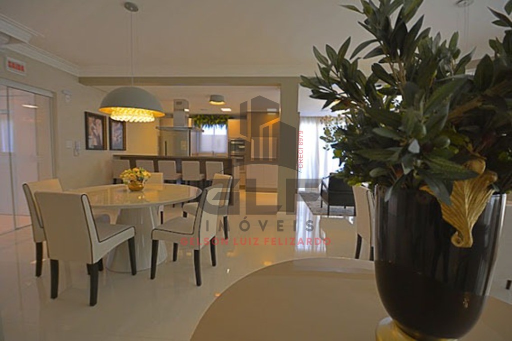 Apartamento de Alto Padrão na cidade de Itapema/SC, no bairro Meia Praia, com 3 Suítes e 2 Vagas de Garagem. Localização Privilegiada.