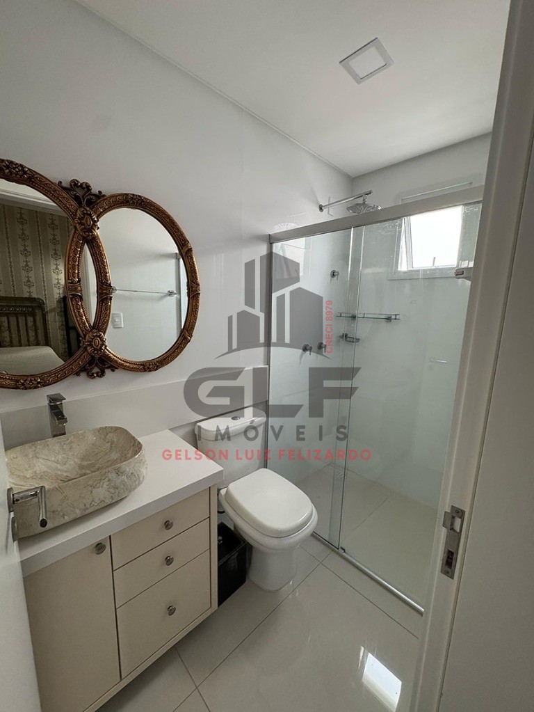 Apartamento de Alto Padrão na cidade de Itapema/SC, no bairro Meia Praia, com 3 Suítes e 2 Vagas de Garagem. Localização Privilegiada.