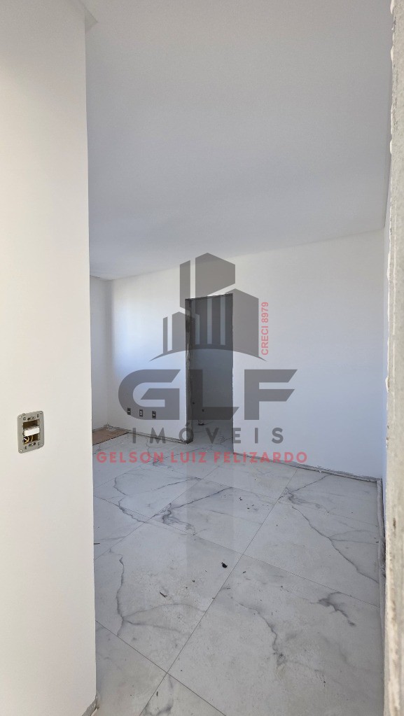Apartamento de Alto Padrão na cidade de Itapema/SC, no bairro Meia Praia, com 3 Suítes e 2 Vagas de Garagem. Com 160m². Localização Privilegiada.