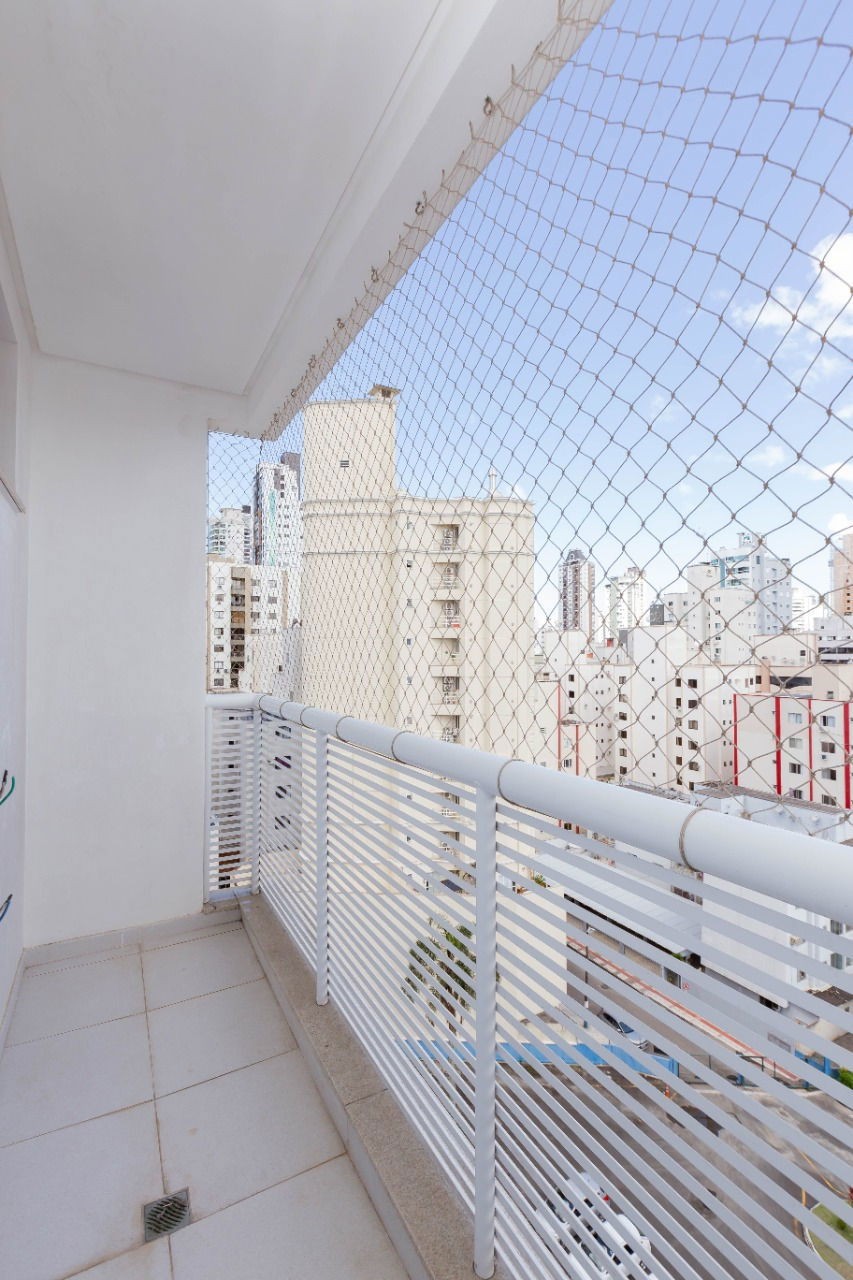 Apartamento em Pronto para morar em Balneário Camboriú/SC com 150,48m² área privativa sendo 4 suítes 3 vaga de garagem, área de lazer completa