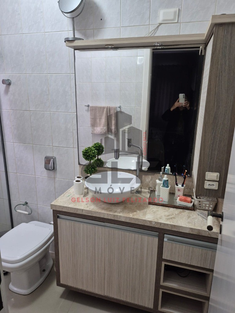 Apartamento Pronto em Itapema/SC bairro Meia Praia com 271m² área privativa com 3 dormitórios sendo 1 suíte, 3 vagas de garagem, com área de lazer