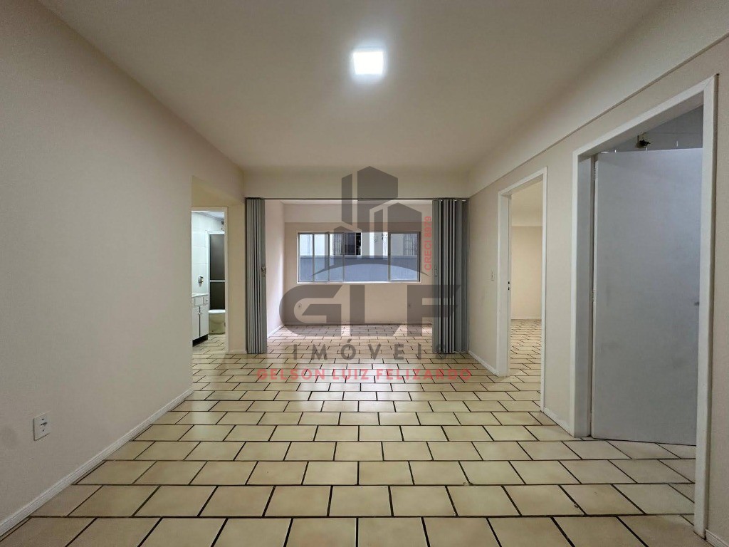 Apartamento a venda em Itapema/SC com 128m2 área privativa sendo 3 dormitórios e 1 suíte, 1vaga de garagem próximo ao mar
