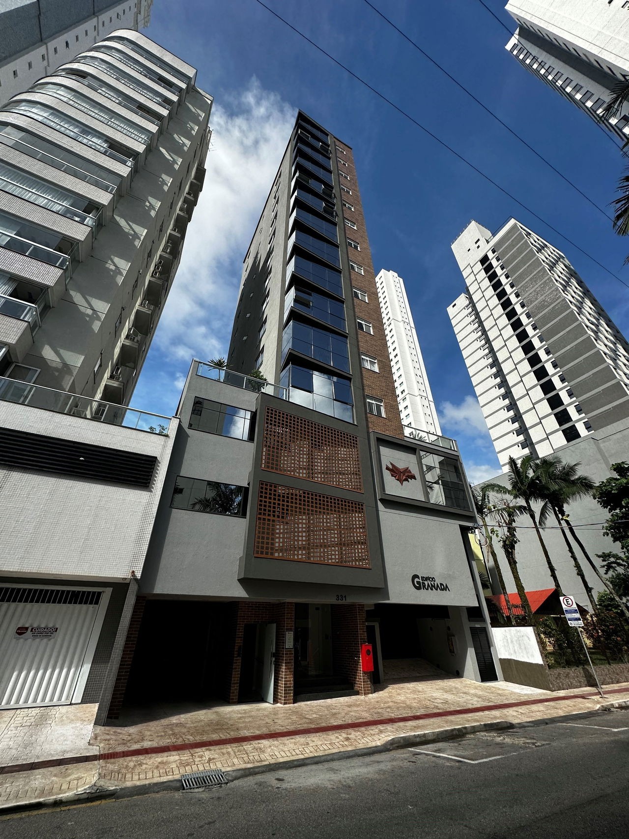 Apartamento em Construção em Balneário Camboriú/SC com 93,17m² área privativa sendo 2 suítes,