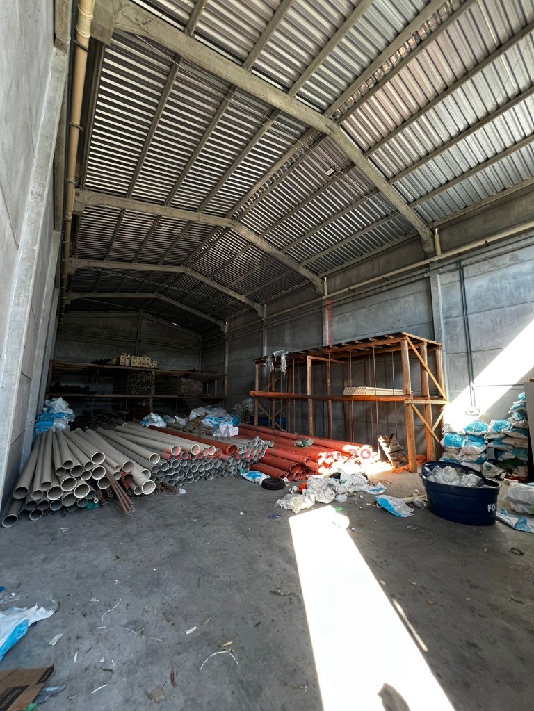 Galpão Pronto em Itapema/SC bairro Morretes com 297m² área privativa, pronto para gerar seu comercio