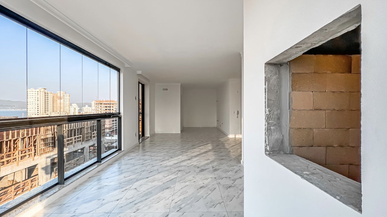Apartamento Pronto para morar em Porto Belo/SC com 127m² área privativa sendo 2 suítes, 2 vagas de garagem, lazer completo