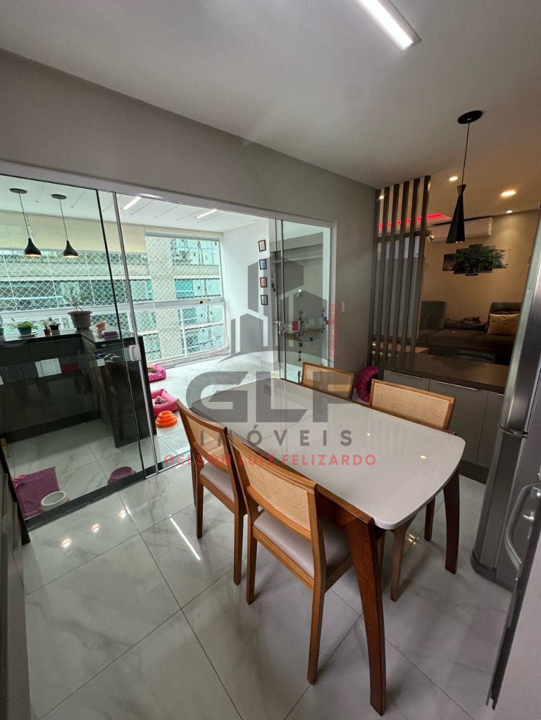 Apartamento Pronto Mobiliado em Itapema/SC bairro Meia Praia com 133m²área privativa sendo 2 suítes, 4 vagas de garagem área de lazer completa