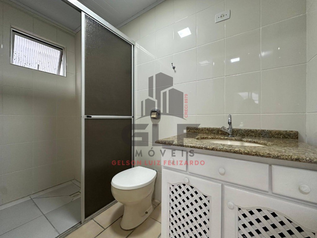 Apartamento a venda em Itapema/SC com 128m2 área privativa sendo 3 dormitórios e 1 suíte, 1vaga de garagem próximo ao mar