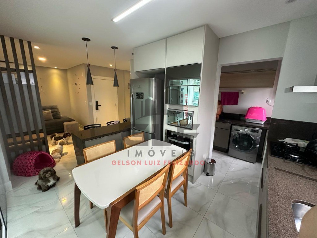 Apartamento Pronto Mobiliado em Itapema/SC bairro Meia Praia com 133m²área privativa sendo 2 suítes, 4 vagas de garagem área de lazer completa