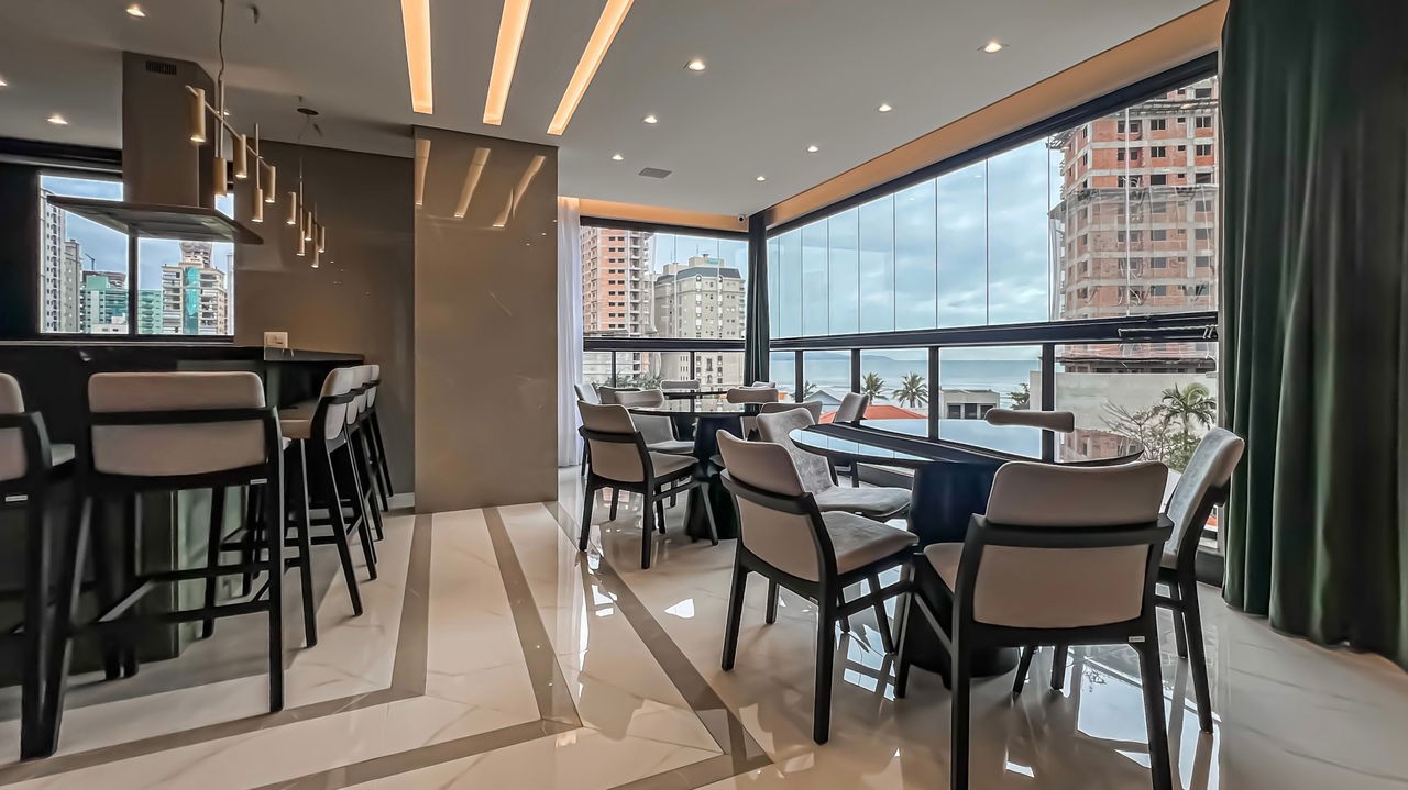 Apartamento Pronto para morar em Porto Belo/SC com 127m² área privativa sendo 2 suítes, 2 vagas de garagem, lazer completo